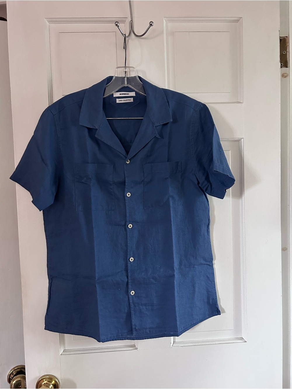 SORBINO • unisex Short-Sleeve Button-Up Shirt in Bright Blue